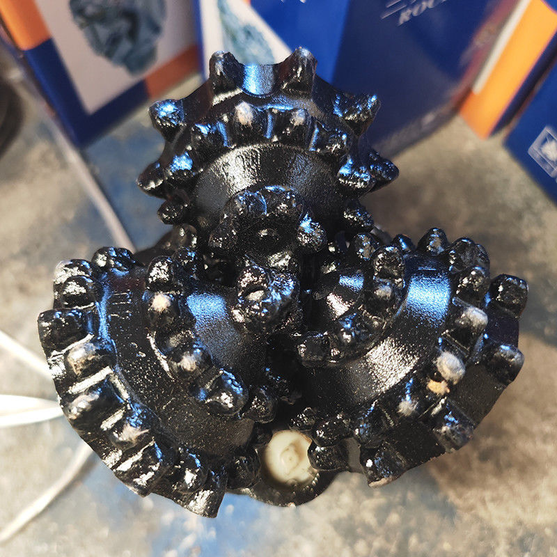 6 1/2 (165.1) Προσαρμοσμένο τρυπάνι δοντιών μπουκάλια υψηλή συμπιεστική αντοχή για μεσαία σκληρά σχηματισμούς