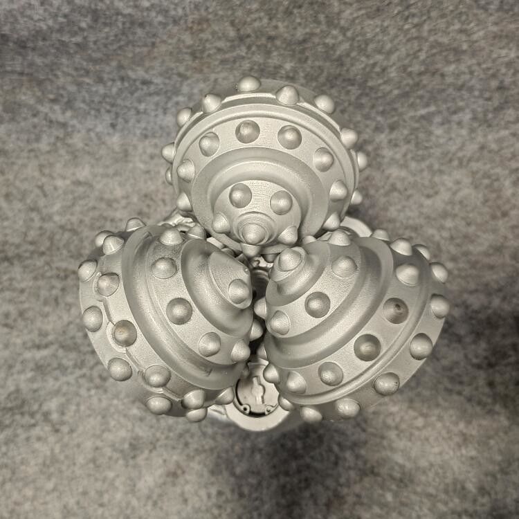 Μακροχρόνια διάρκεια ζωής χαμηλό επίπεδο θορύβου 3 1/2 API Reg Tricone Drill Bits για γεωτρήσεις βράχων και βόθρων