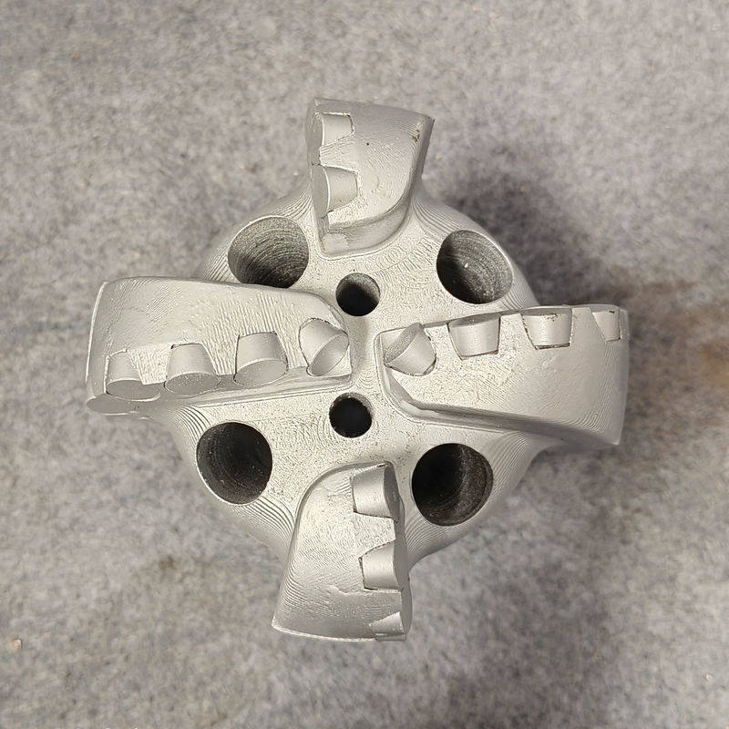 Ατσάλινα PDC τρυπάνια καρβιδίου με σταθερό σχεδιασμό κοπής και 146mm-4 λεπίδες για γεωτρήσεις υδροπηγών