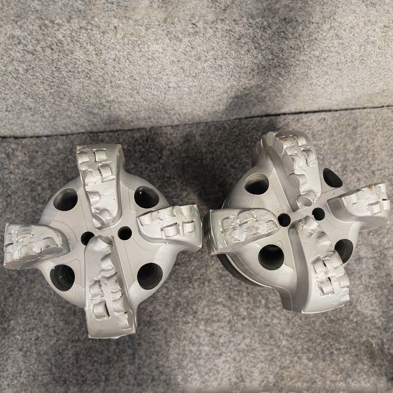 Γεωλογικά PDC τρυπάνια με ατσάλινο σώμα για μαλακούς έως μέτρια μαλακούς σχηματισμούς με προσαρμόσιμο μέγεθος από 98mm έως 3593.7mm