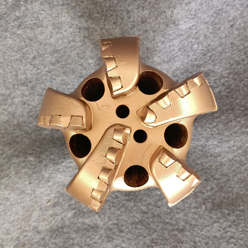 Ατσάλινο σώμα PDC τρυπάνι για μαλακό έως μεσαίο μαλακό σχηματισμό με προσαρμόσιμο μέγεθος 98mm έως 3593.7mm